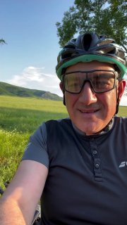 Никол Пашинян показал участок под строительство нового стадиона в Иджеване